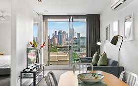East Melb 2Bed Parking Pet Friendly